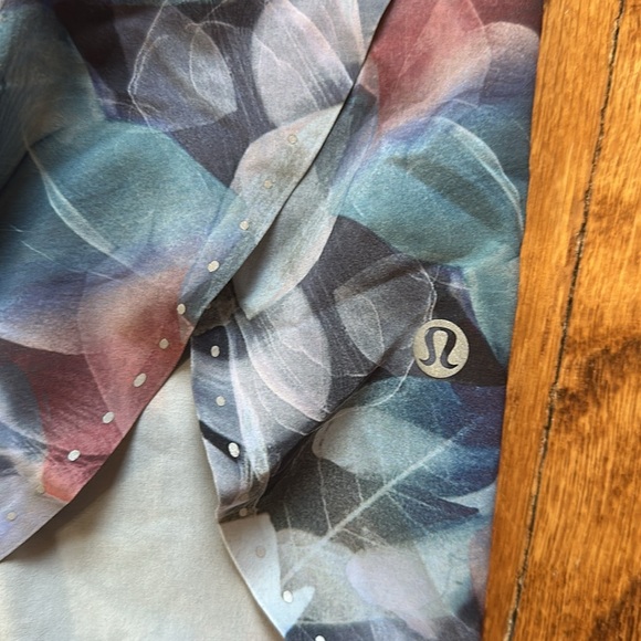 14 lululemon fast and free reflective 3” shorts - Picture 6 of 8